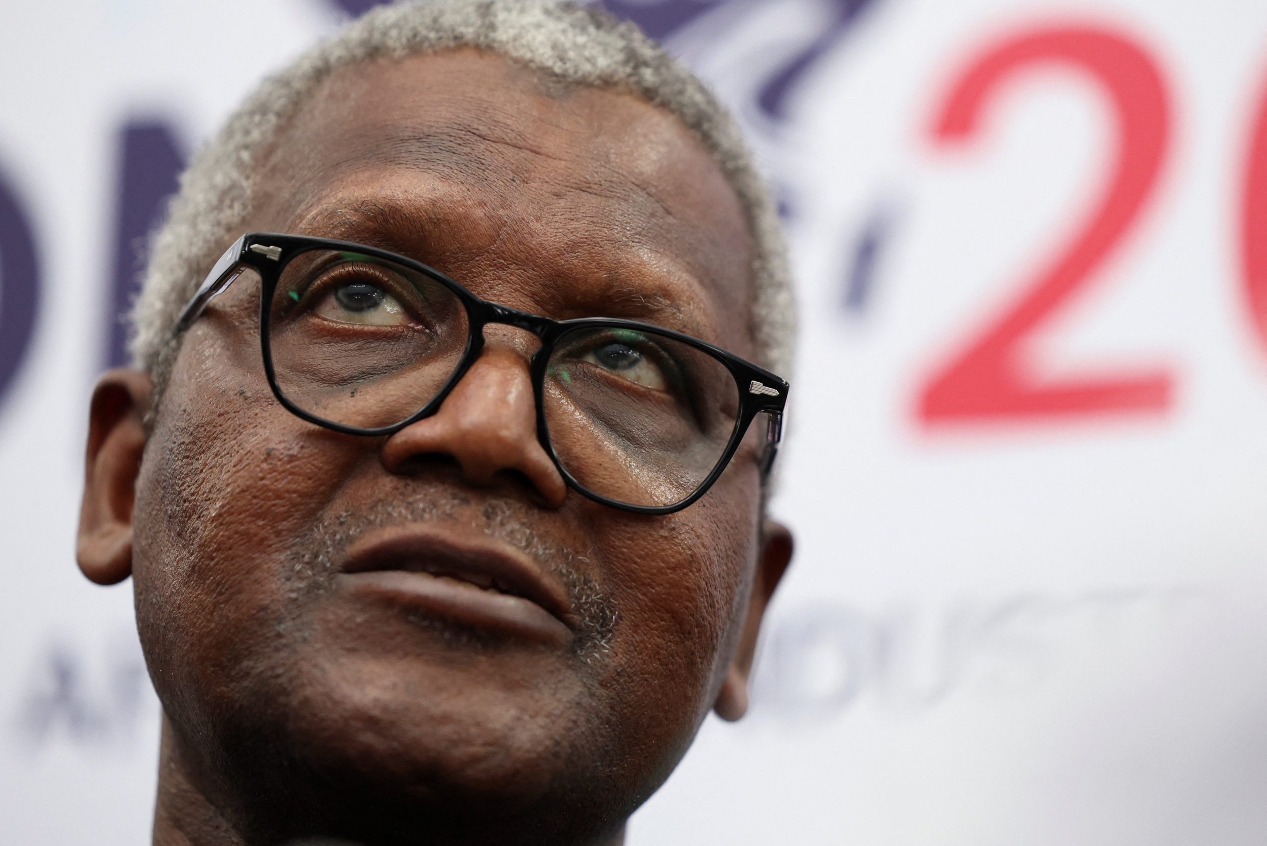 Nigerian stocks sink as investors position ahead of Dangote refinery IPO