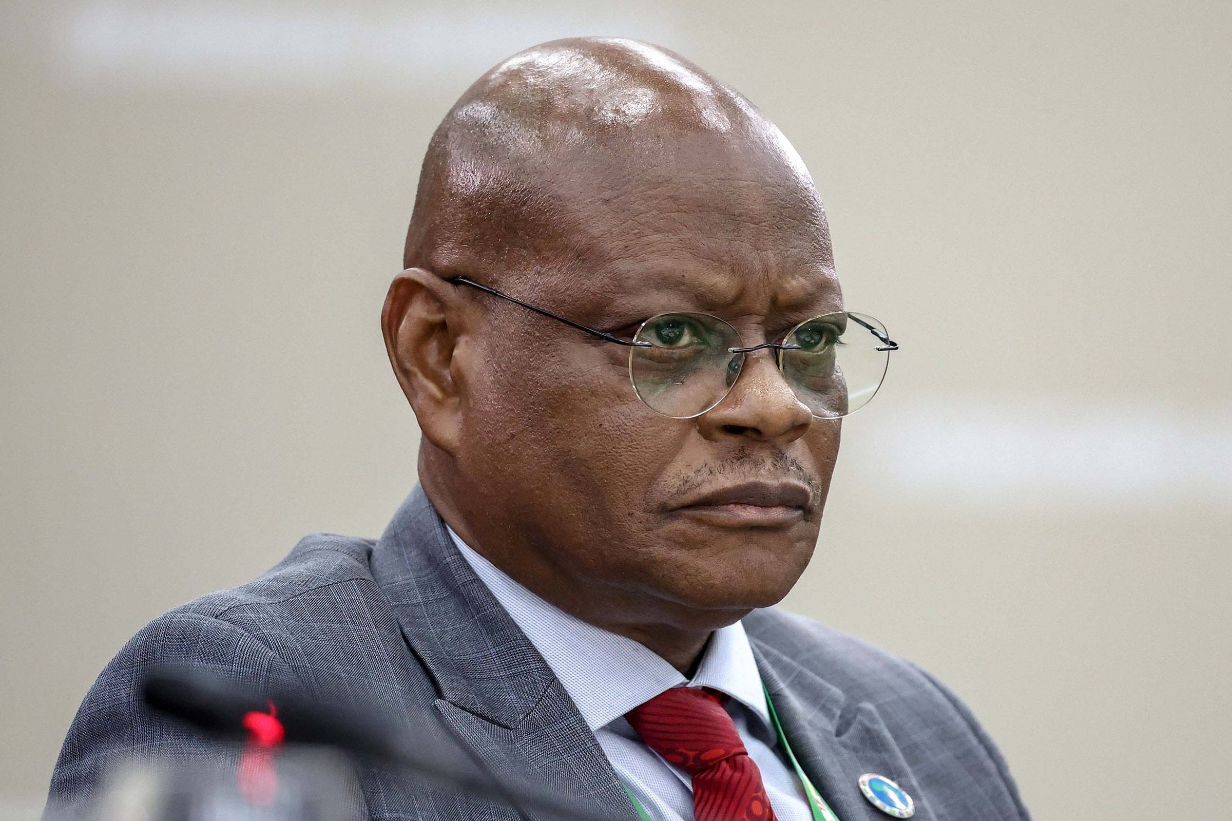 Gabon: ‘Serious diplomatic incident’ fuels tension with Angola